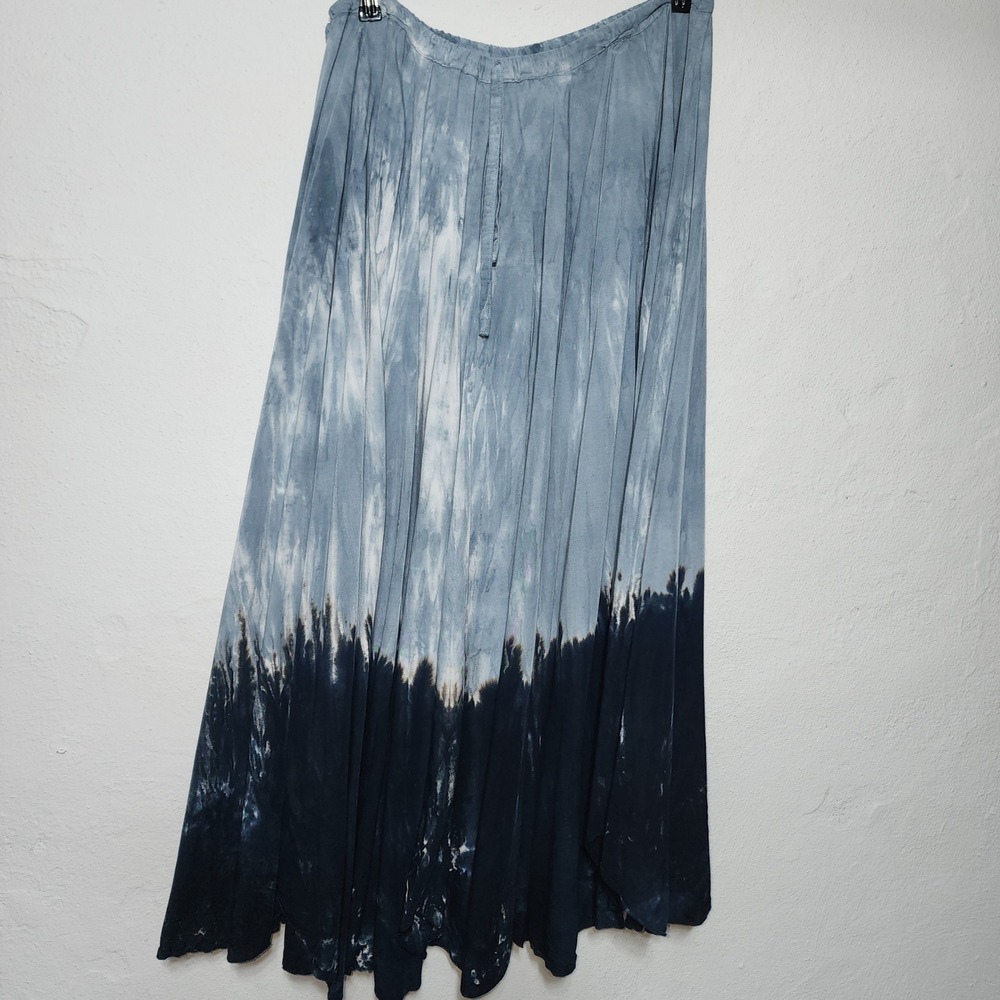 The Silk Road Traders Maxi Skirt Women OS Rayon Blue Black Tie Dye Boho